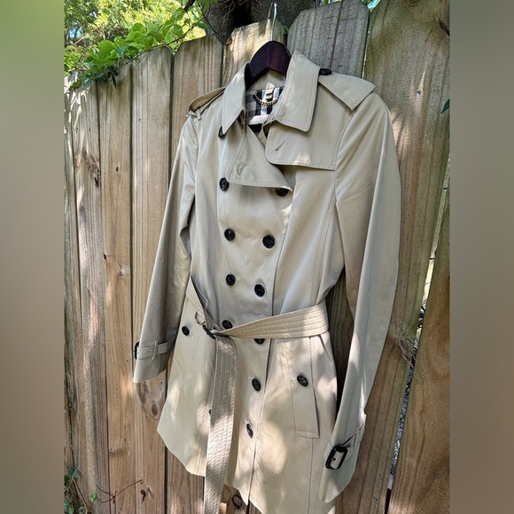 Burberry Sandringham Trench - Picture 6 of 7
